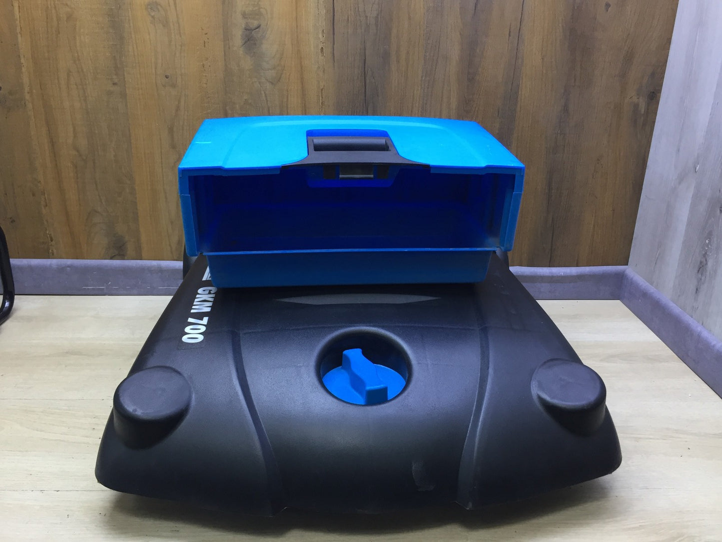 Güde 16787 GKM 700 Kehrmaschine, blau, I34249