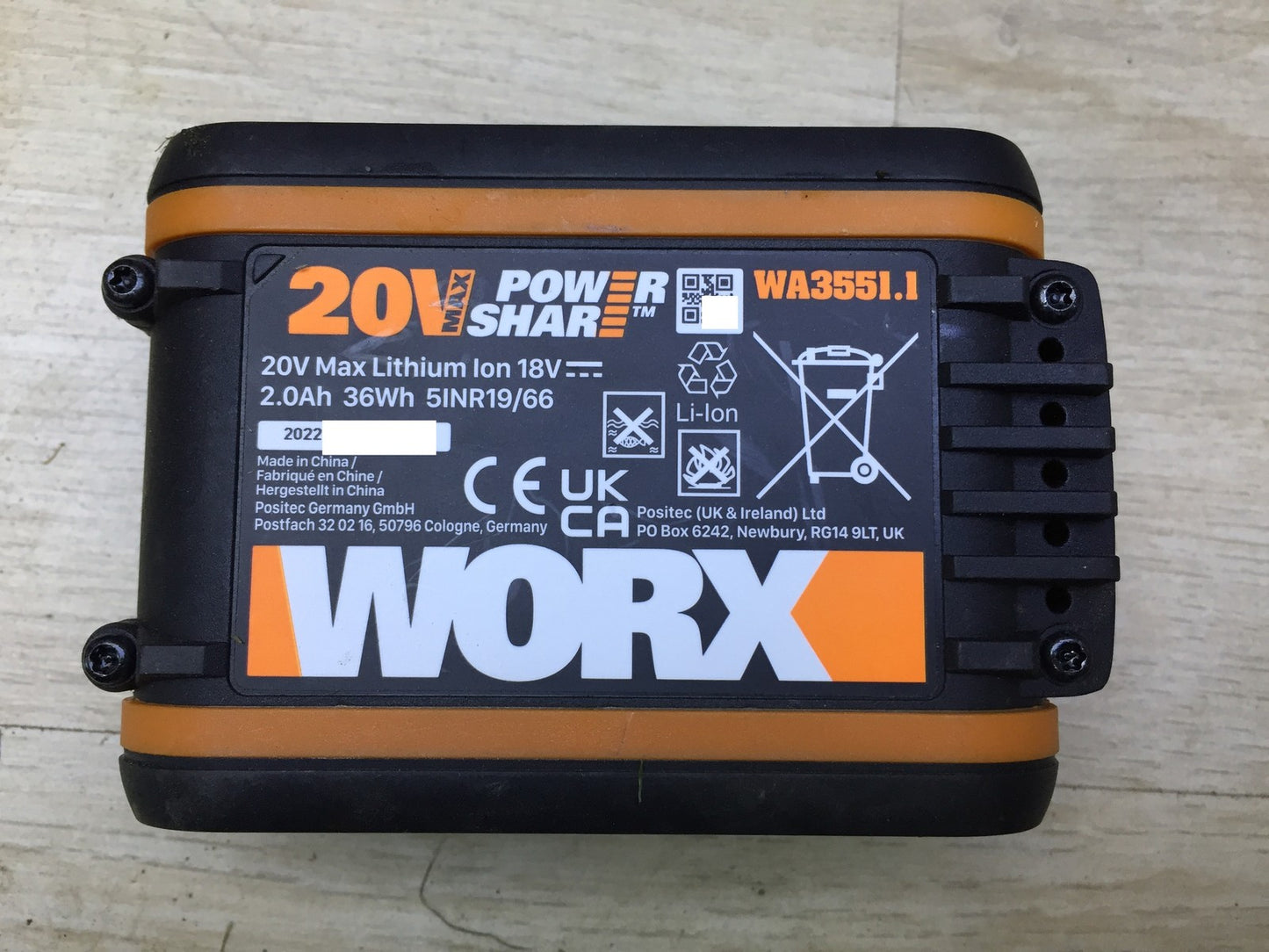 WORX Landroid M500 PLUS WR165E Robotic Lawnmower for up to 500 sqm with Wi-Fi, Bluetooth, I33173