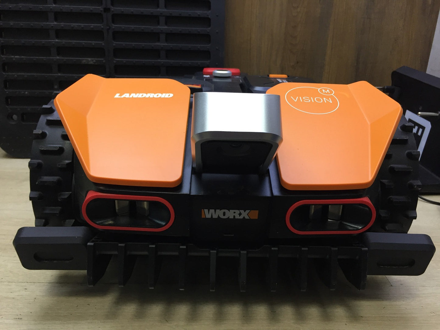 WORX Landroid Vision M600 Mähroboter WR206E.1 für Gärten bis 600m², I34179