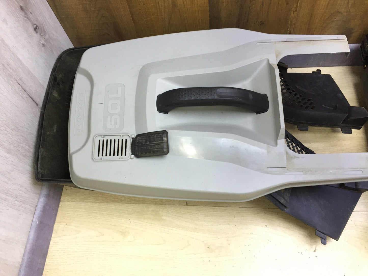 Black&Decker BEMW481ES Electric Lawn Mower 1800W Working Width 42cm, I32319