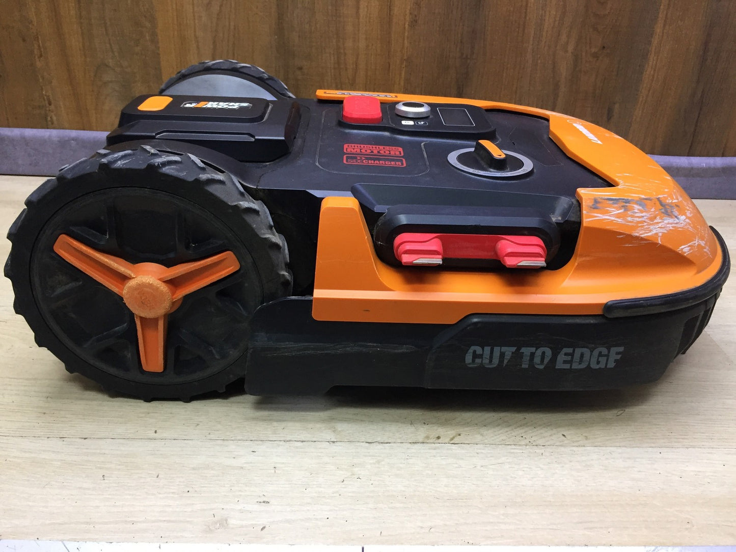 WORX WR147E.1 Landroid PLUS robotic lawnmower L1000 up to 1000m², I33543