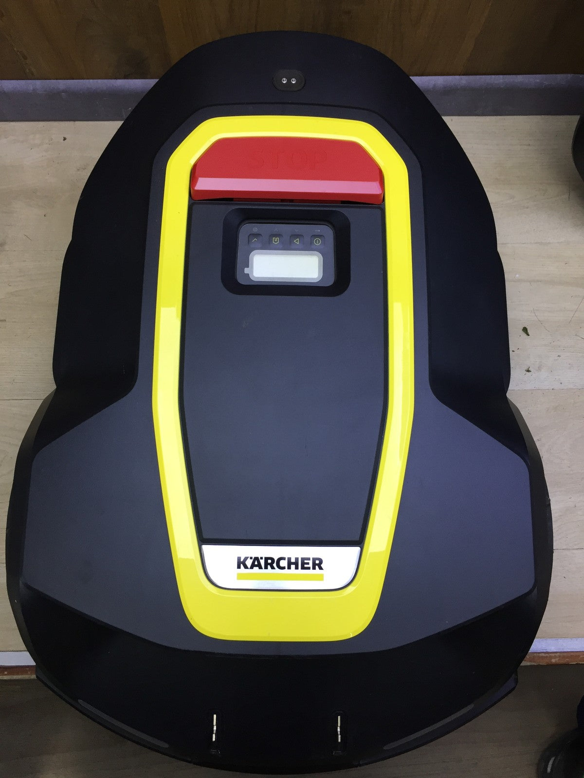 Kärcher RCX 6 robotic lawnmower, performance up to 3,000 m², all-wheel drive, GPS RTK I33408