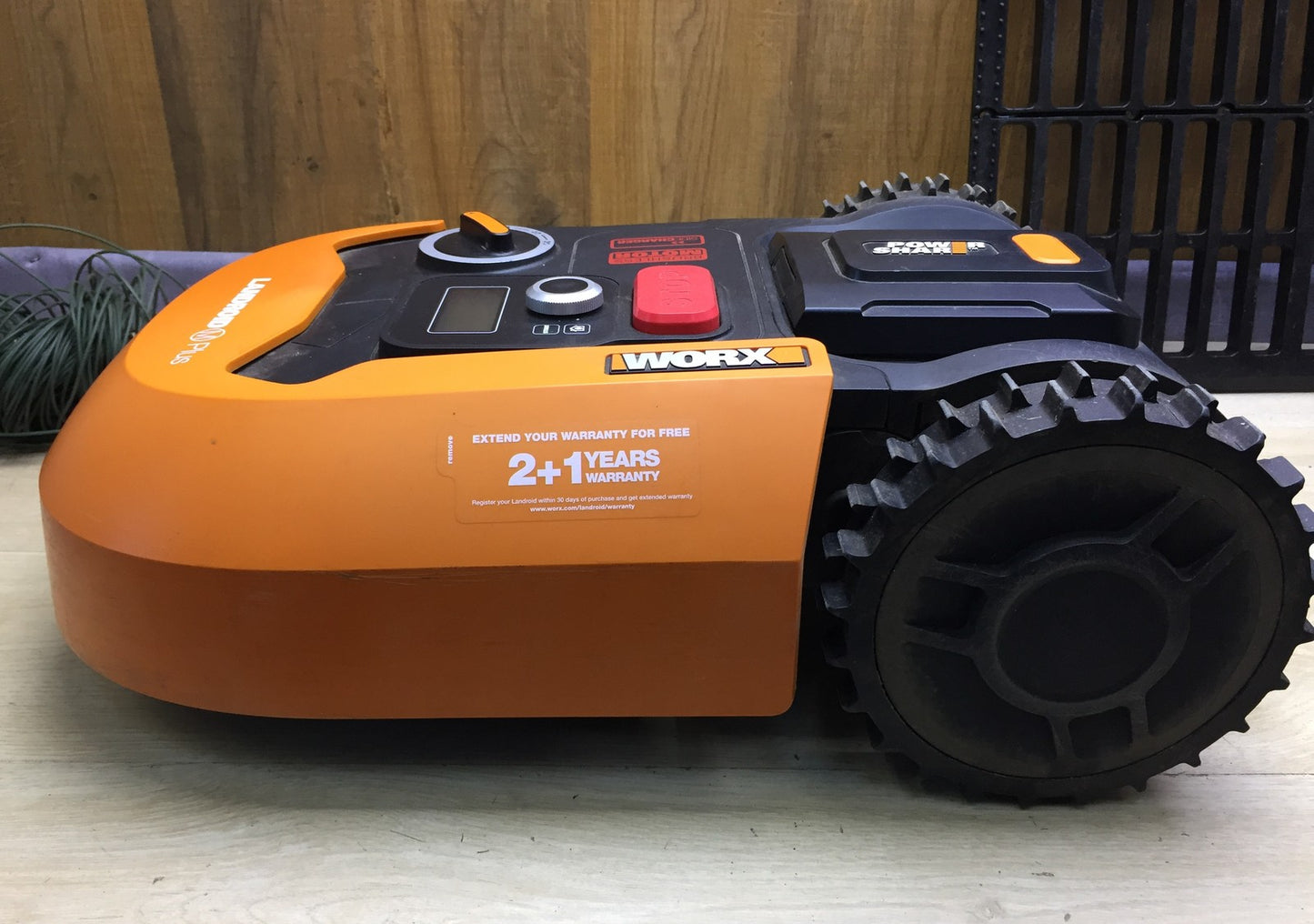 WORX Landroid M500 PLUS WR165E Robotic Lawnmower for up to 500 sqm with Wi-Fi, Bluetooth, I33544