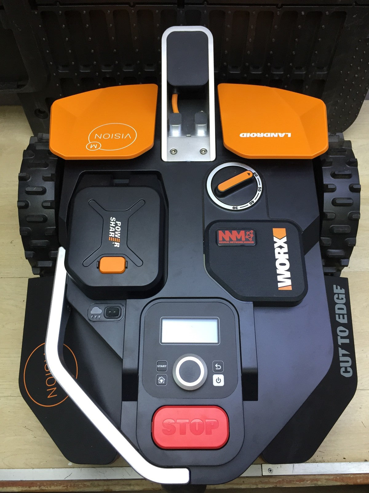 WORX Landroid Vision M600 Mähroboter WR206E.1 für Gärten bis 600m², I33574