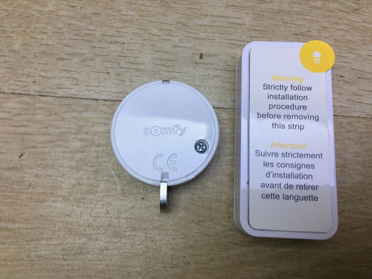 Somfy Set 2401487 Door/Window Opening Sensor with 401489 Remote Control, I31356