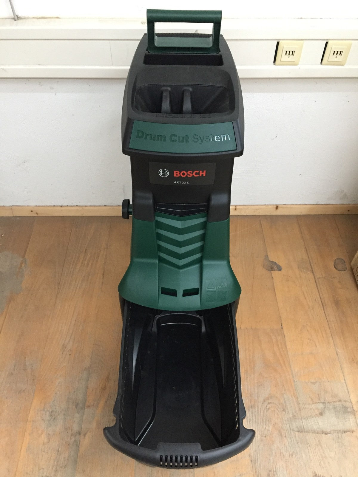 Bosch quiet shredder AXT 22 D, 2,200 W, 53L, I33232
