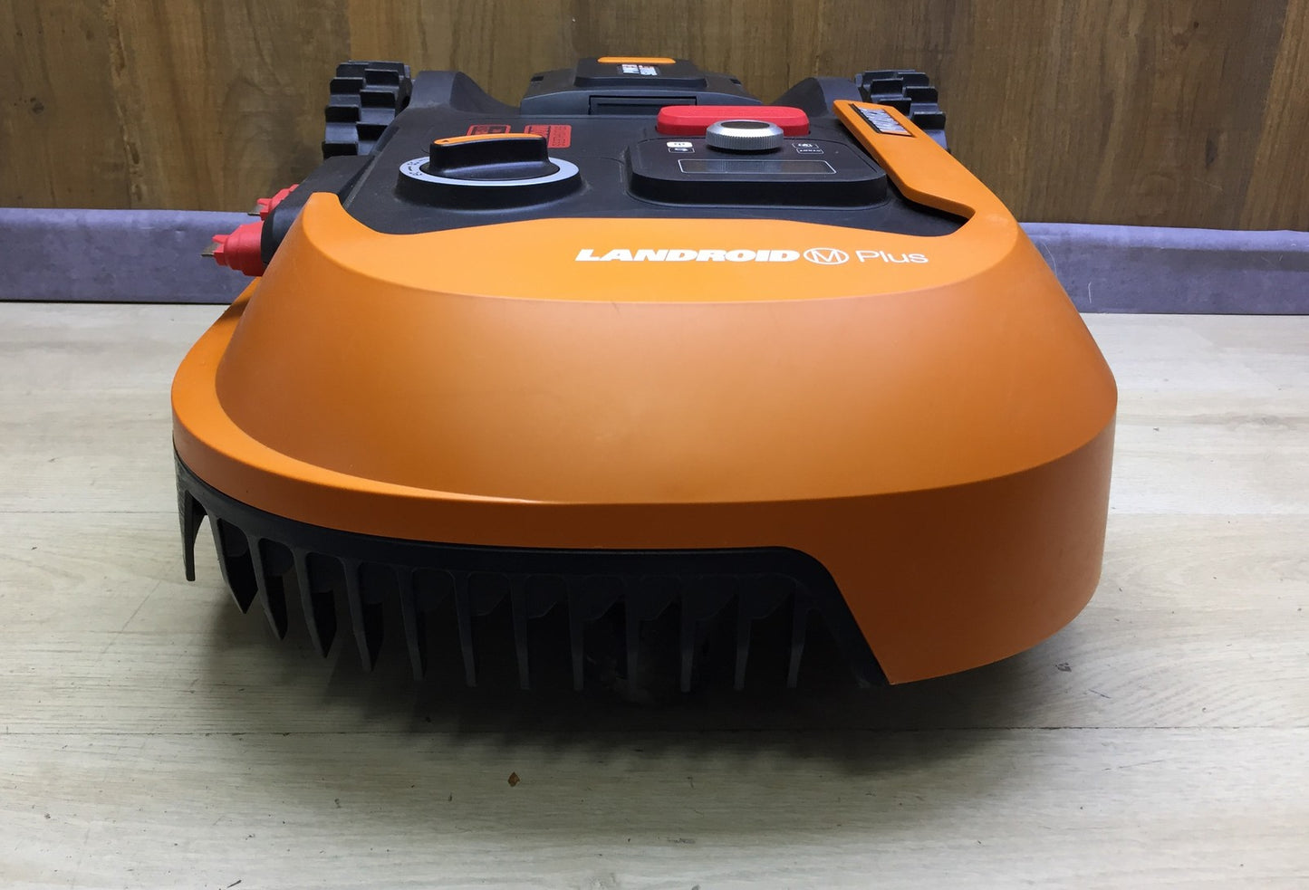 WORX Landroid M500 PLUS WR165E Robotic Lawnmower for up to 500 sqm with Wi-Fi, Bluetooth, I33262