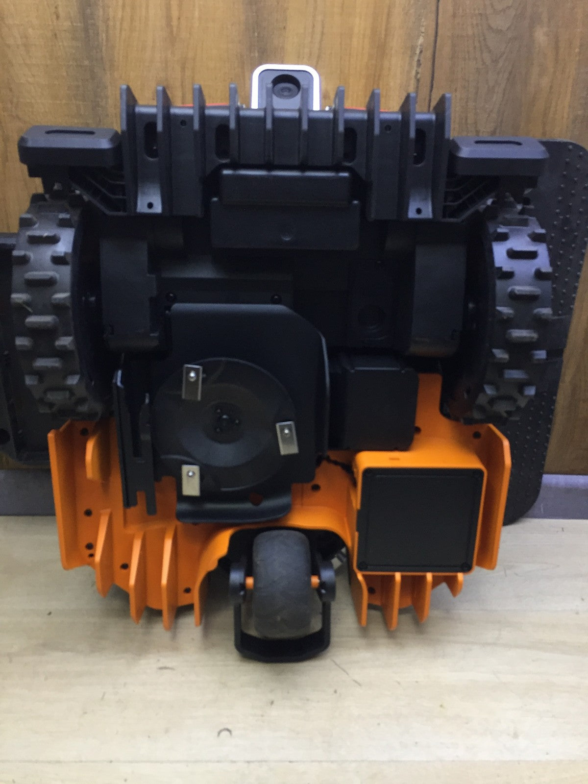 WORX Landroid Vision M600 Mähroboter WR206E.1 für Gärten bis 600m², I33574