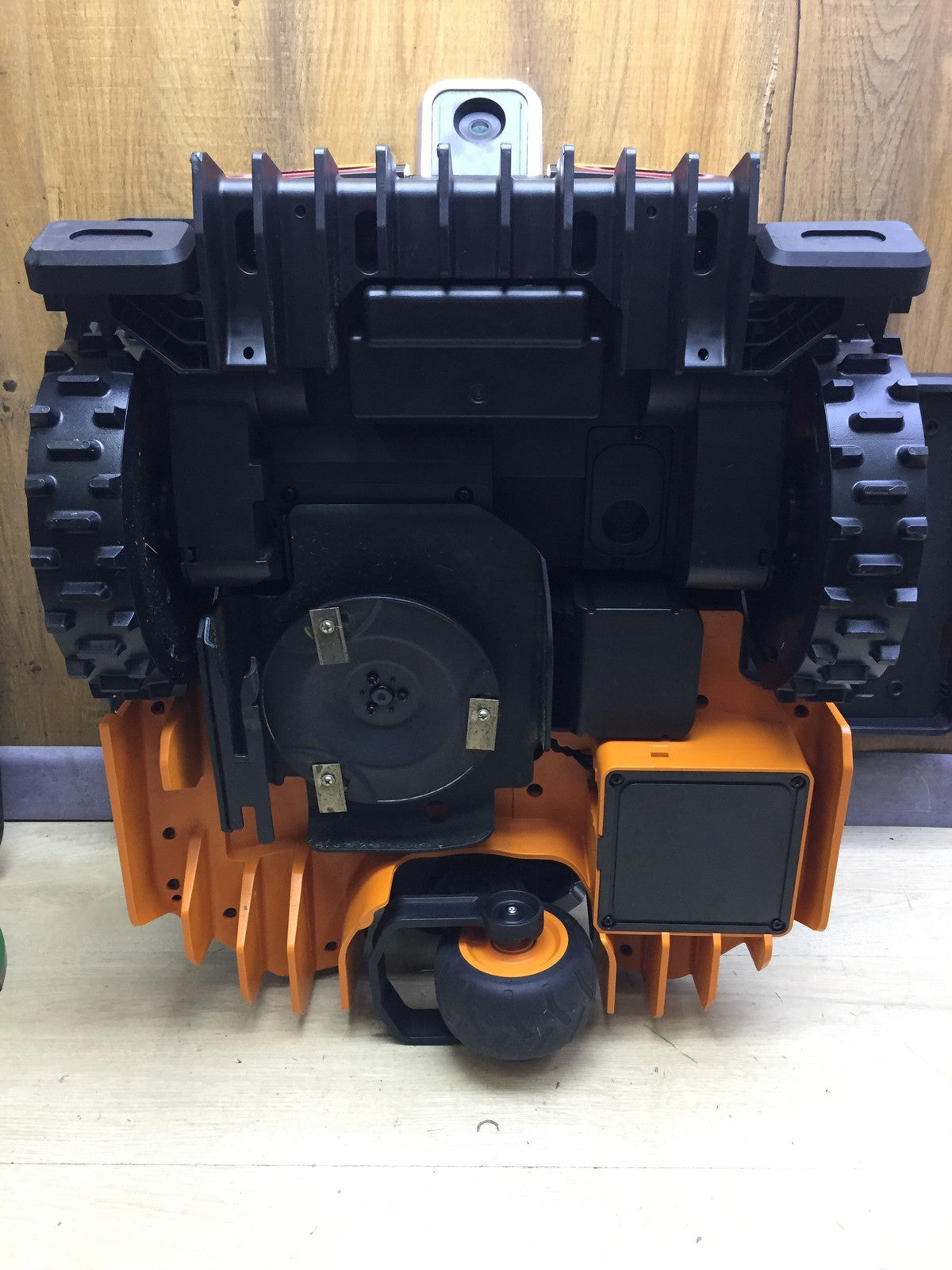 WORX Landroid Vision M600 Mähroboter WR206E, für Gärten bis 600qm, I33577