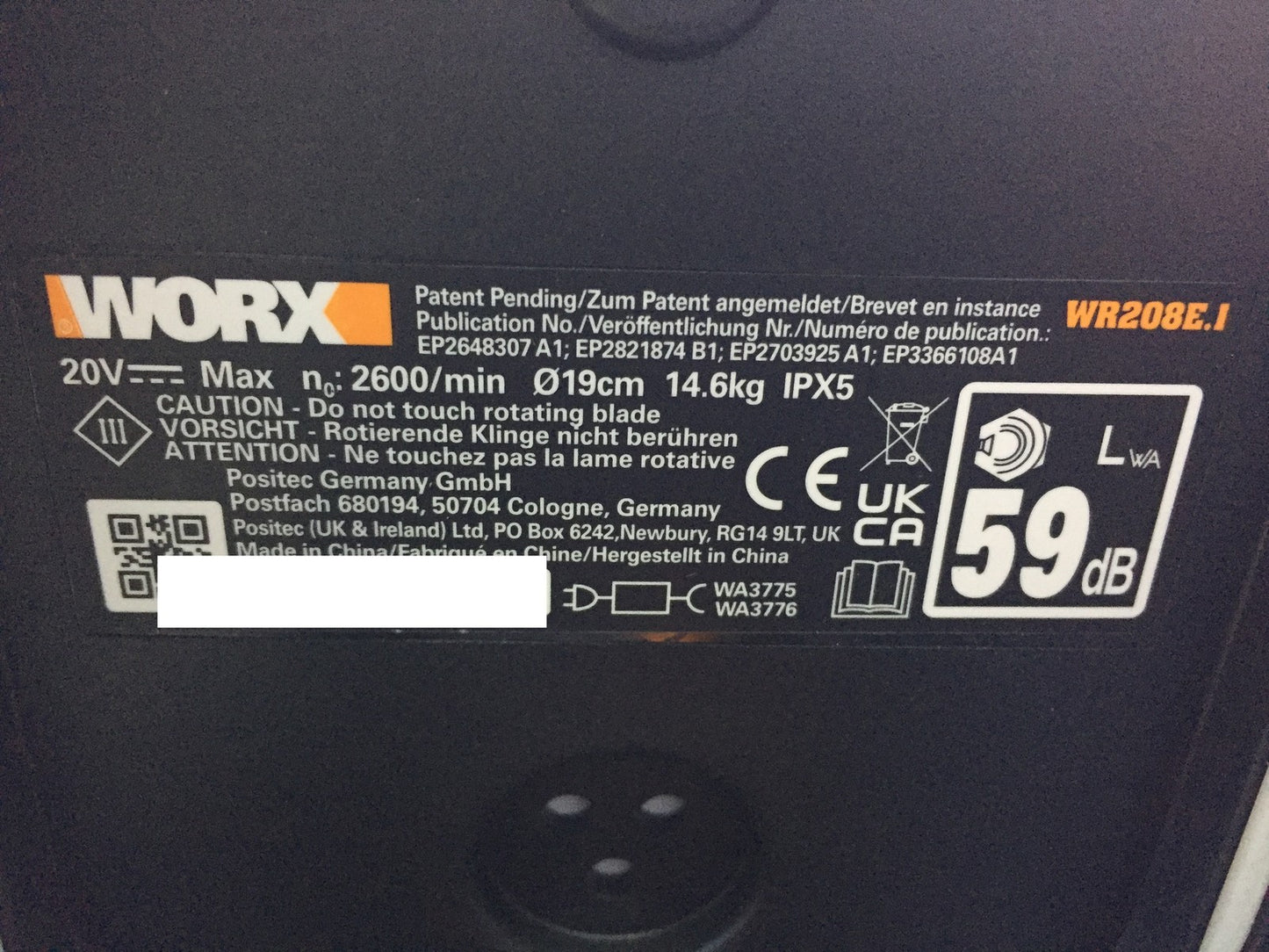 WORX Landroid Vision M800 robotic lawnmower WR208E.1 for gardens up to 800m², I33180