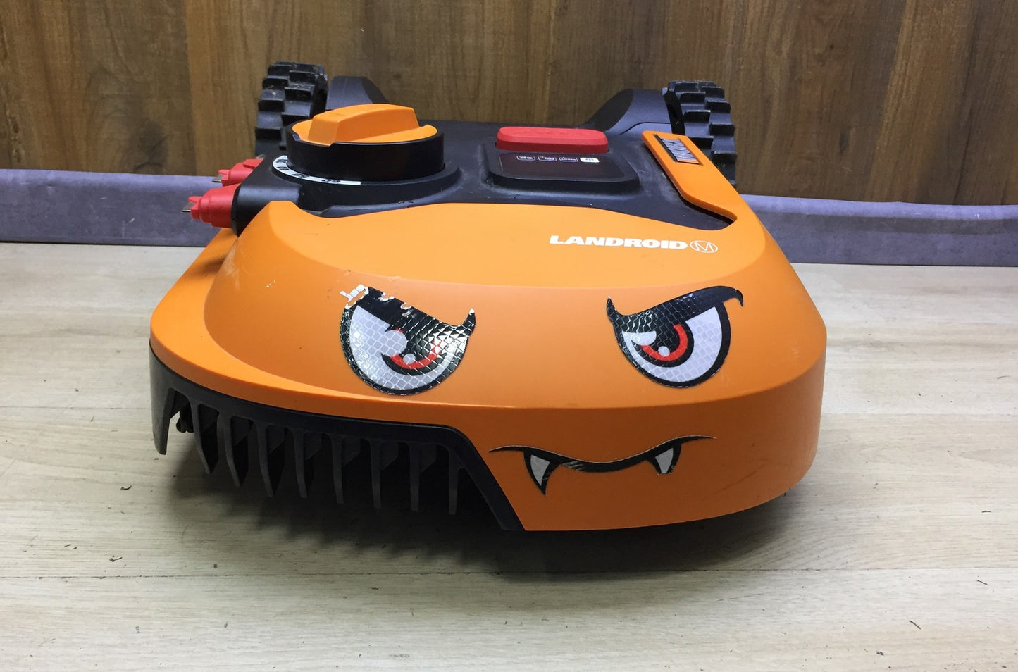 Worx Landroid M WR141E Robotic Lawnmower Cordless Lawnmower up to 500 sqm M500, I33261