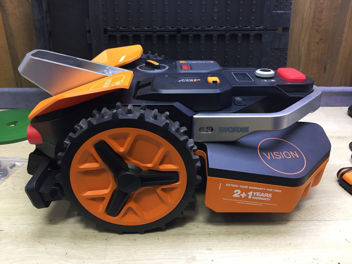 WORX Landroid Vision M600 Mähroboter WR206E.1 für Gärten bis 600m², I33574