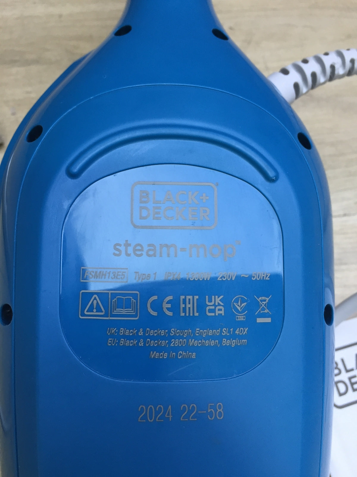 Black+Decker FSMH13E5-QS Dampfwischer mit Handreiniger 5 in 1, I32538