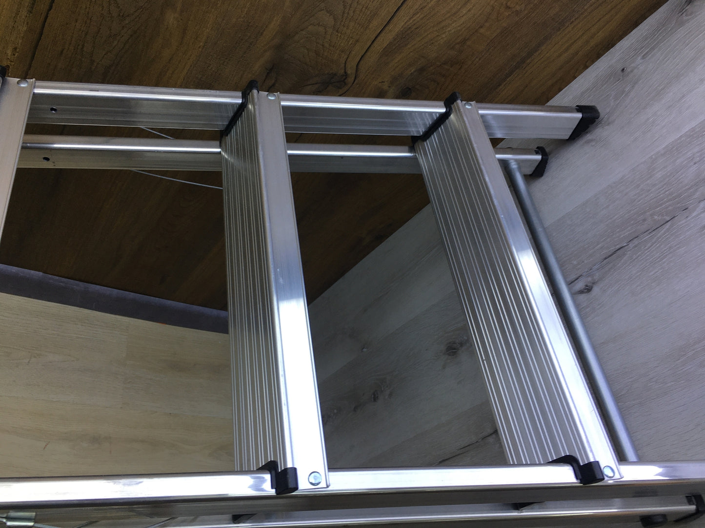 Hailo L60 StandardLine aluminum safety stepladder, 5 steps, I30500