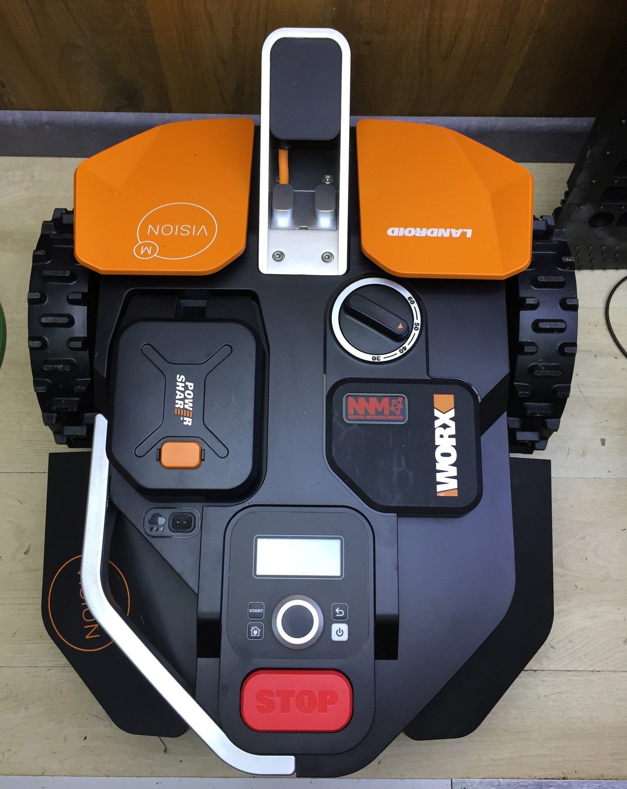 WORX Landroid Vision M600 Mähroboter WR206E.1 für Gärten bis 600m², I33258
