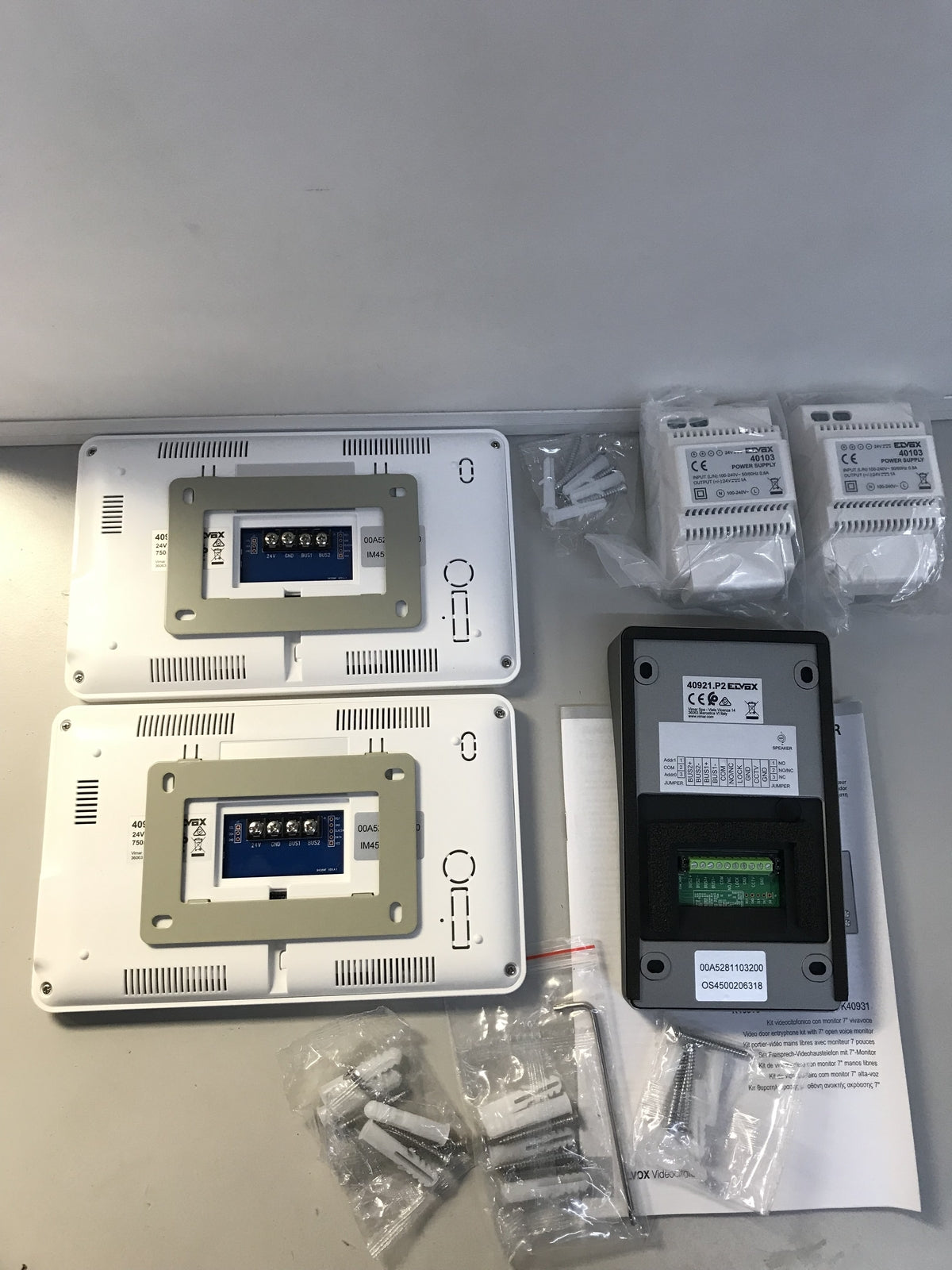 VIMAR K40931 Videosprechenalage Set für 2 Familien, I32271