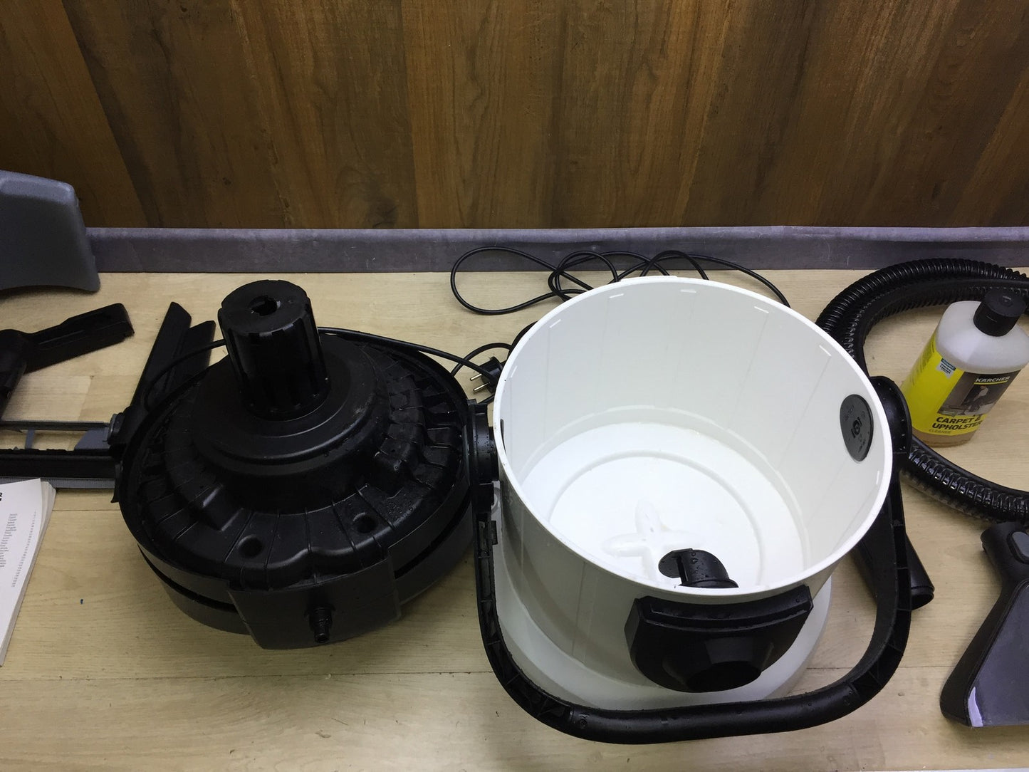 Kärcher SE 4 Plus Waschsauger (1.081-170.0), 1000 W, I33341