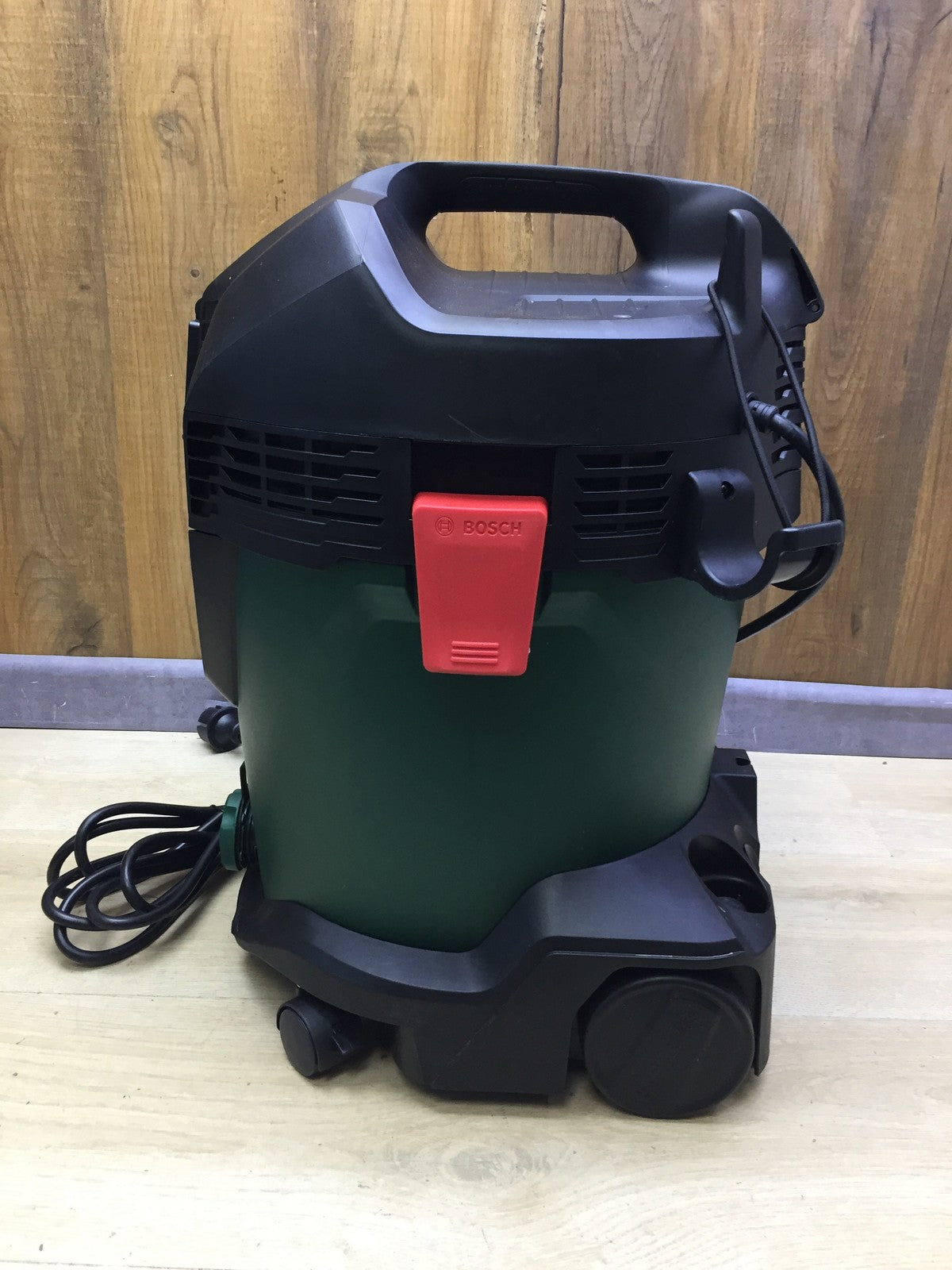 Bosch AdvancedVac 20 wet/dry vacuum cleaner 1200W 20 L, I33536