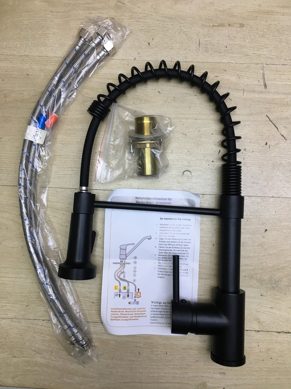 TIMACO Niederdruck-Armatur für Küche 360° Drehbar Wasserhahn Schwarz I34447