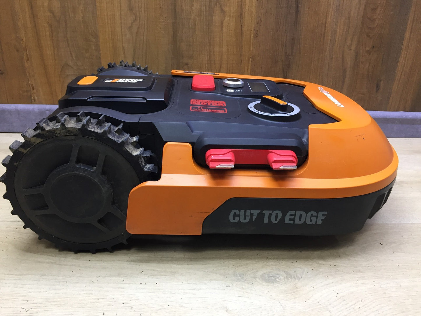 WORX Landroid M700 PLUS WR167E Mähroboter für Gärten bis 700 qm, I33688