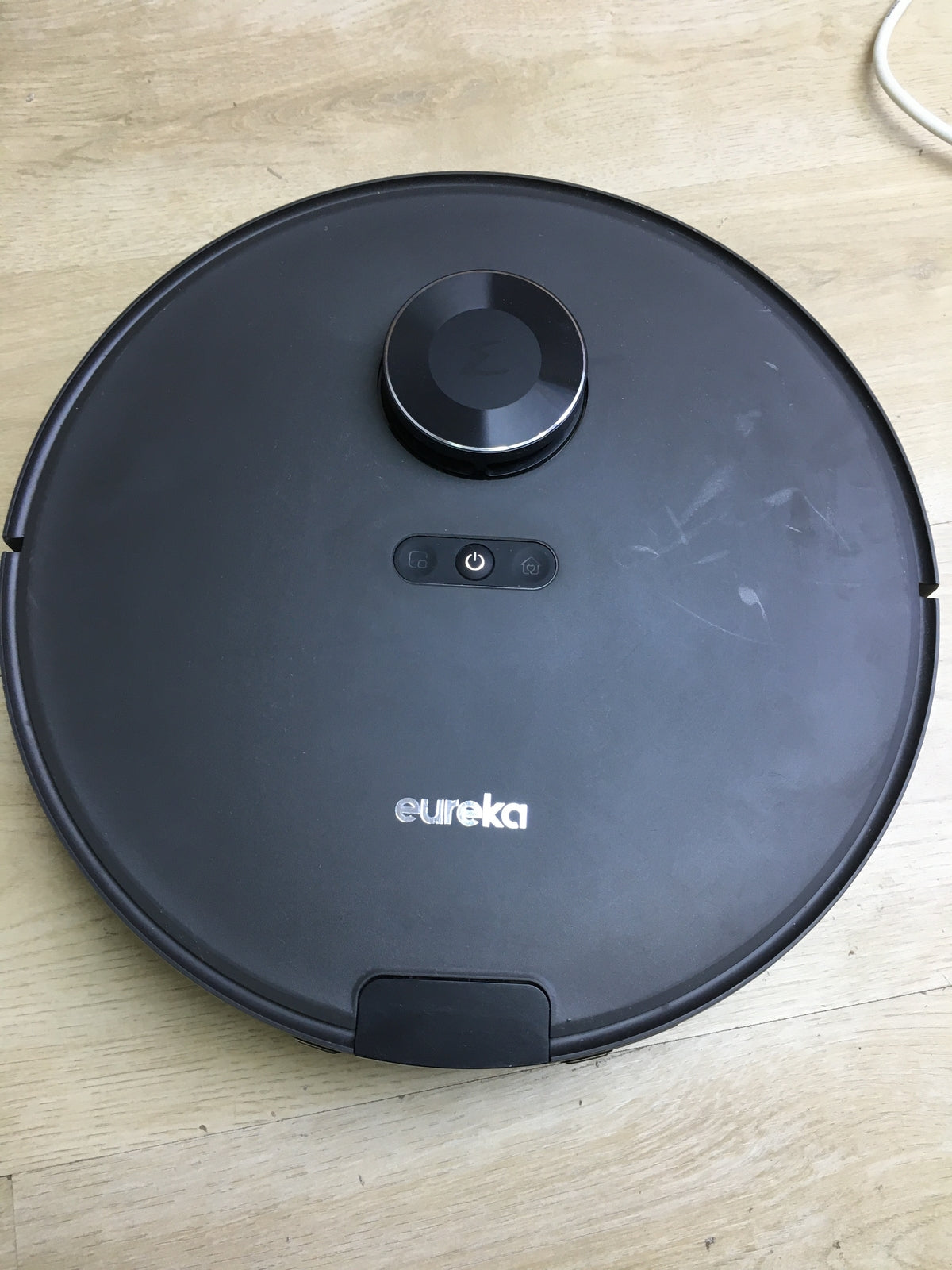EUREKA NER E10s vacuum/mop robot with bagless vacuum station, I29636