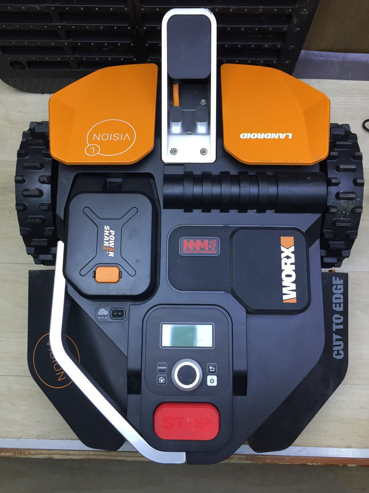 WORX Landroid Vision L1300 robotic lawnmower WR213E.1 for gardens up to 1300m², I33546