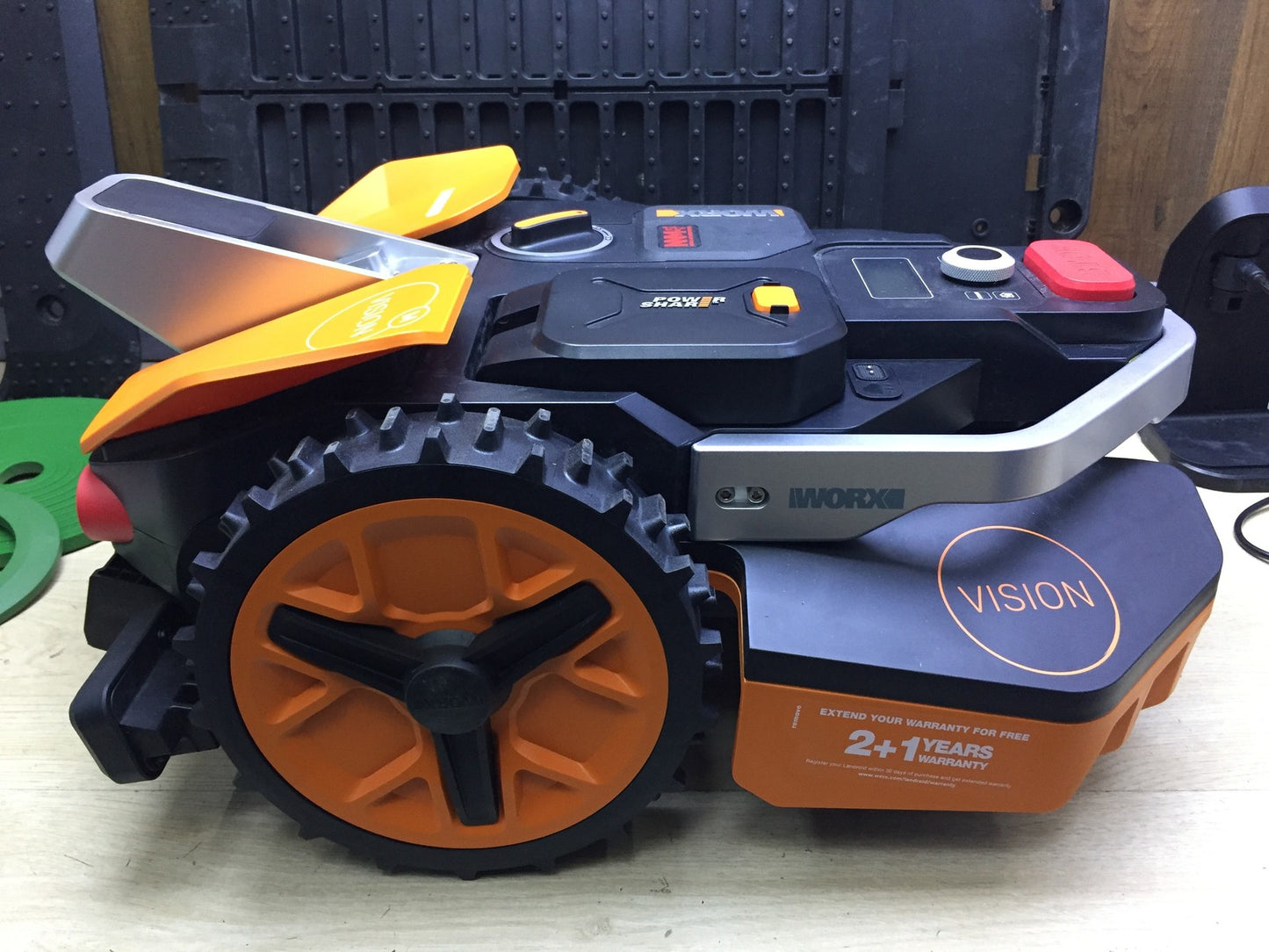 WORX Landroid Vision M600 Mähroboter WR206E.1 für Gärten bis 600m², I33673