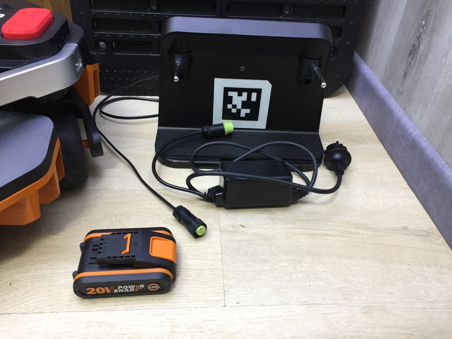 WORX Landroid Vision M600 Mähroboter WR206E.1 für Gärten bis 600m² WLAN APP