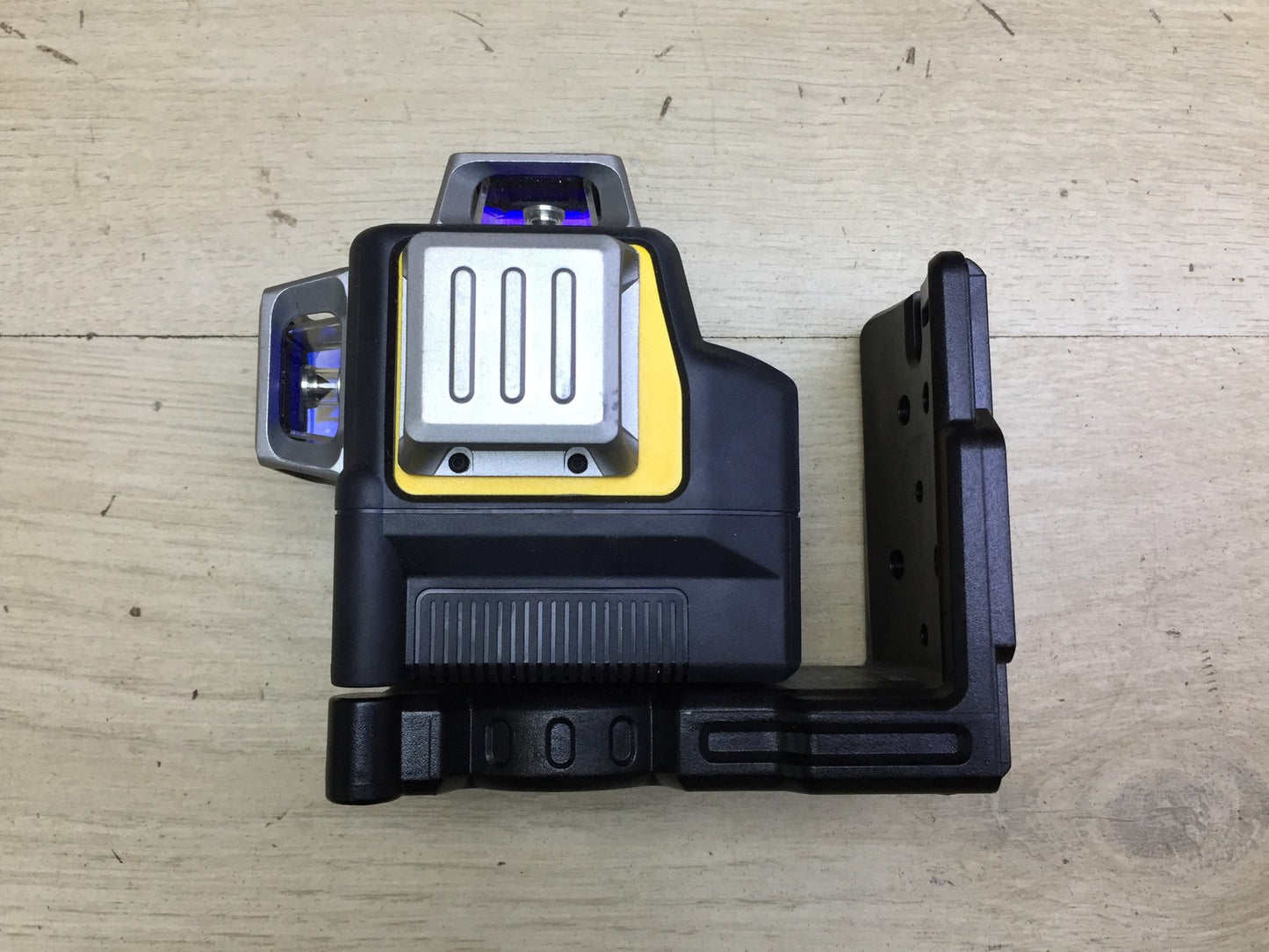 Dewalt cross line laser DCE089G without battery 2.0 Ah, I33106