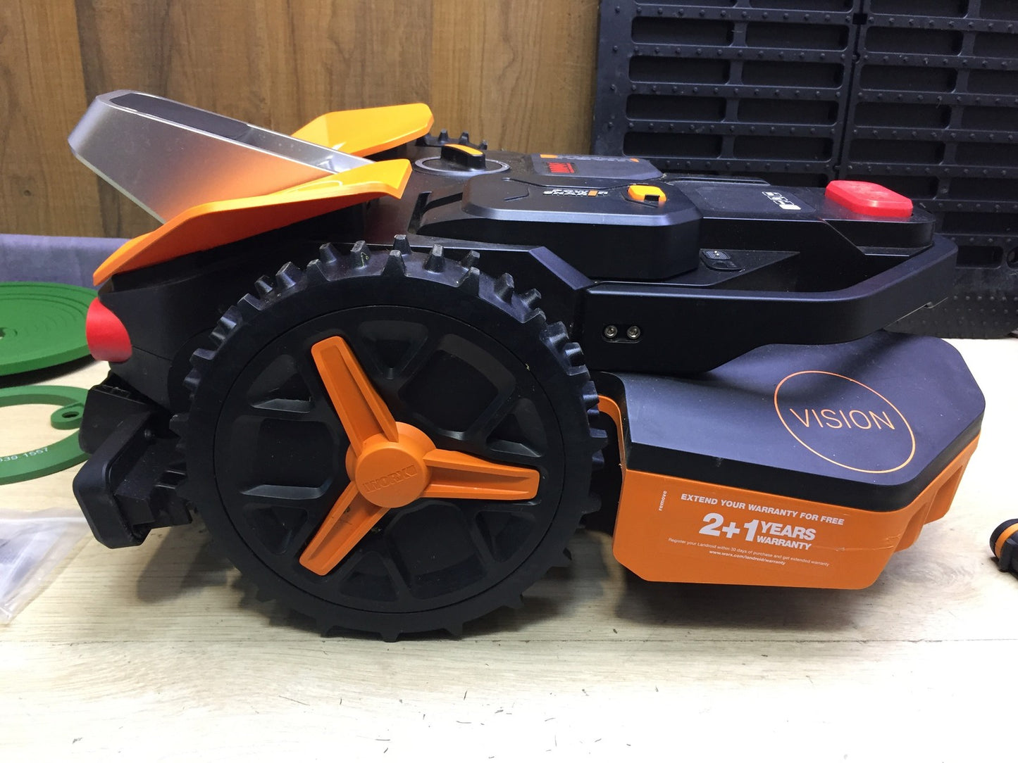 WORX Landroid Vision S250 robotic lawnmower WR202E, for gardens up to 250m², I33492