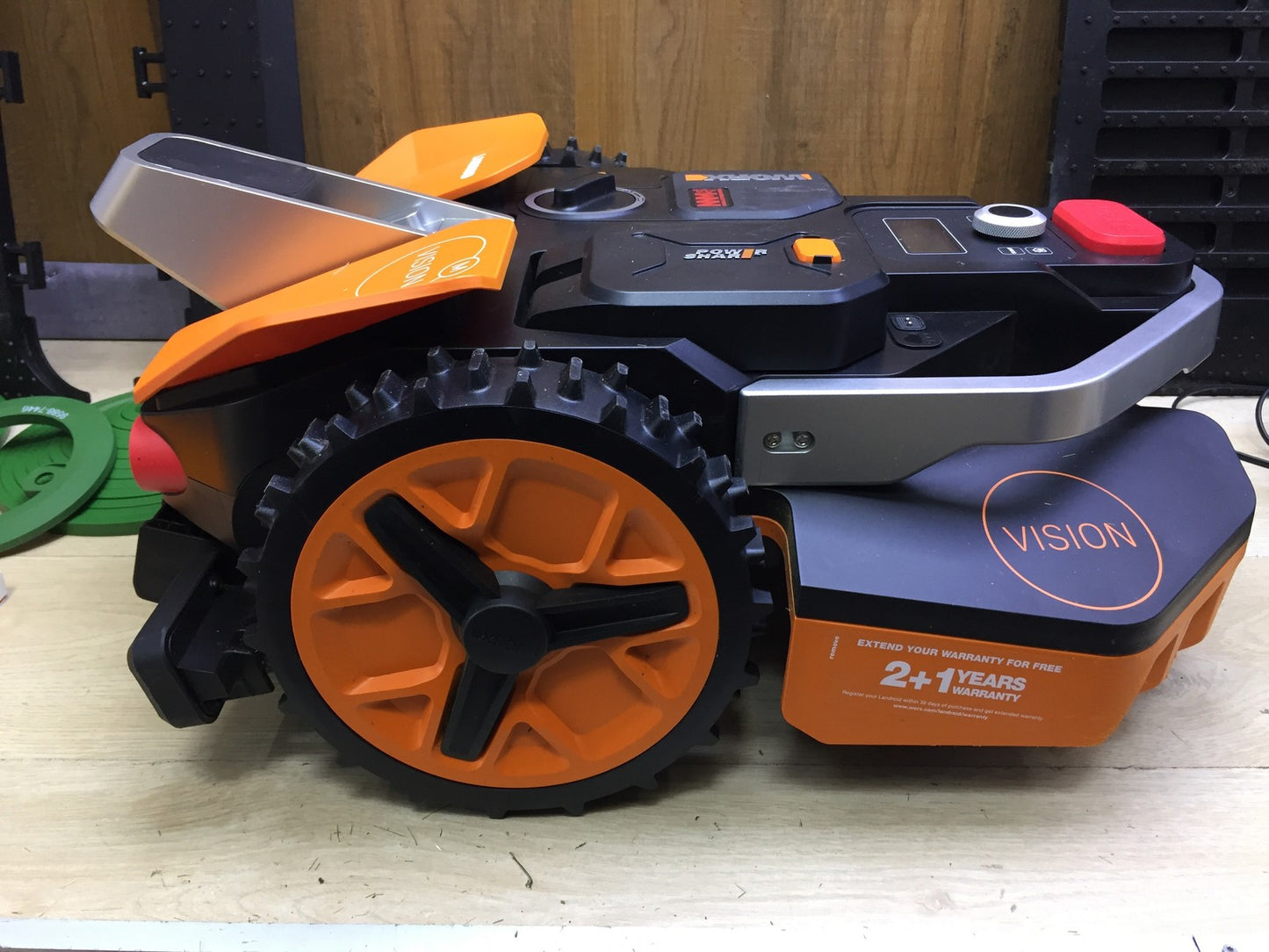 WORX Landroid Vision M600 Mähroboter WR206E.1 für Gärten bis 600m², I33258