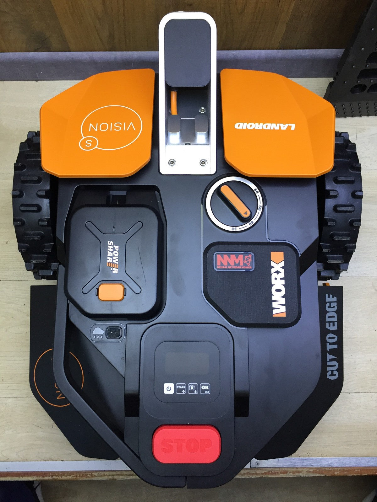 WORX Landroid Vision S250 robotic lawnmower WR202E, for gardens up to 250m², I33472