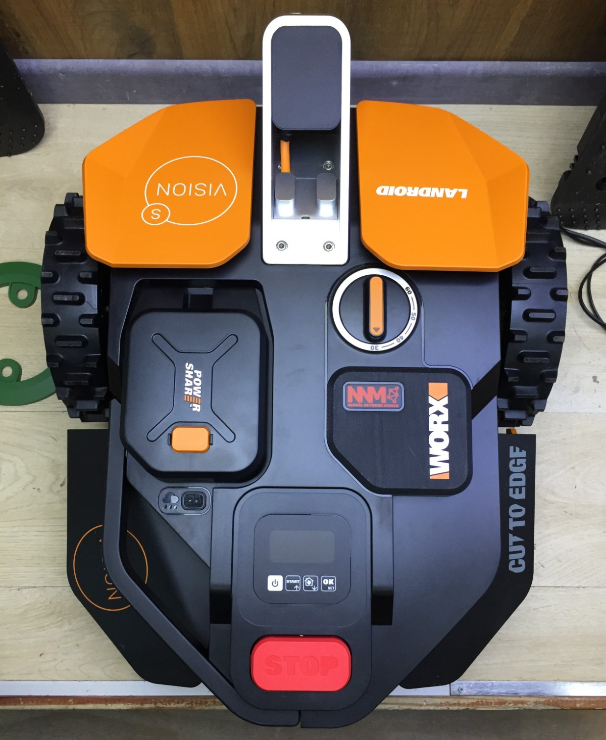 WORX Landroid Vision S250 Mähroboter WR202E für Gärten bis 250m² kabellos WLAN