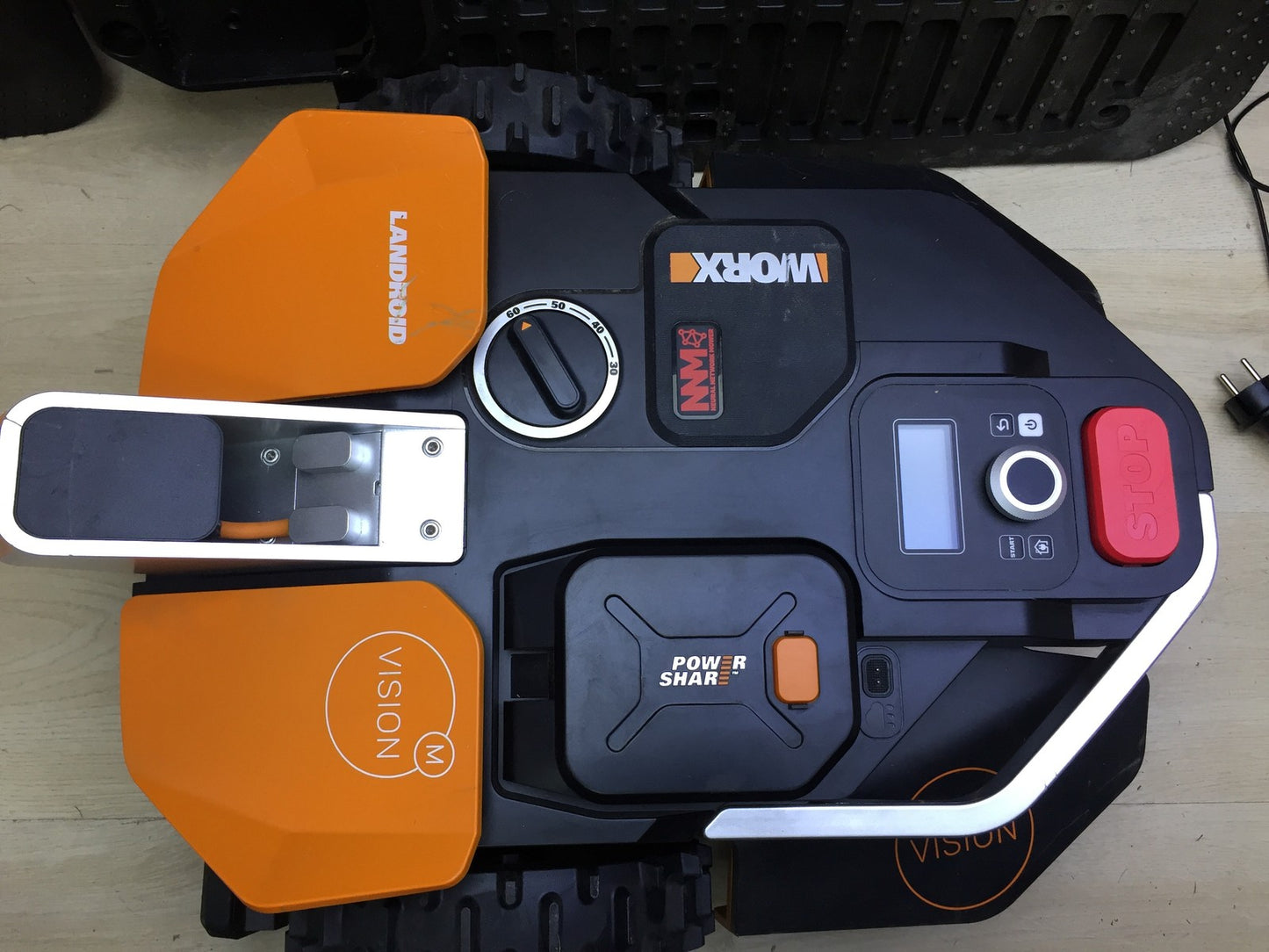 WORX Landroid Vision M600 Mähroboter WR206E.1 für Gärten bis 600m², I33645