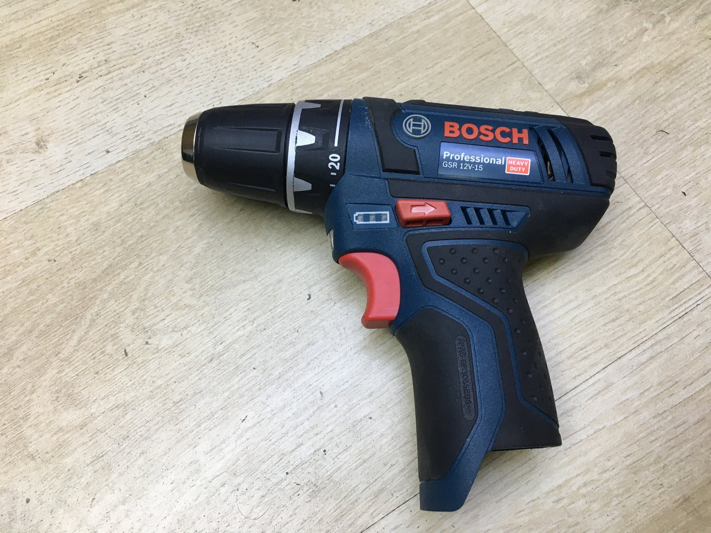 Bosch Professional GSR 12V-15 Akku-Bohrschrauber ohne 2xAkku und Zubehör, I30923