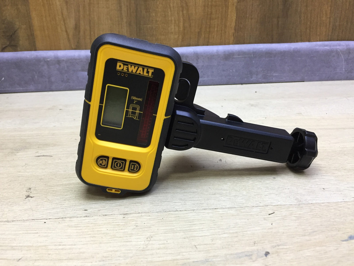 DEWALT DE0892 Receiver/Laser Detector, I33123