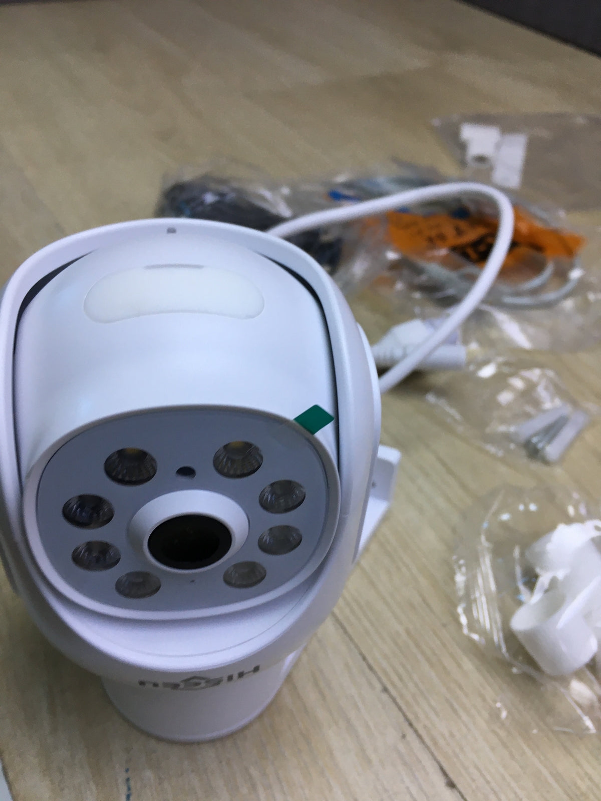 Hiseeu A017-V2.0 surveillance set with 4 cameras and monitor, I31402