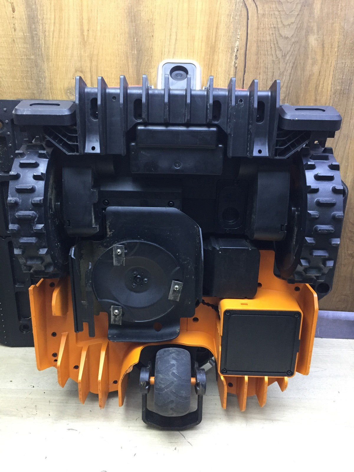 WORX Landroid Vision M600 Mähroboter WR206E.1 für Gärten bis 600m², I33585