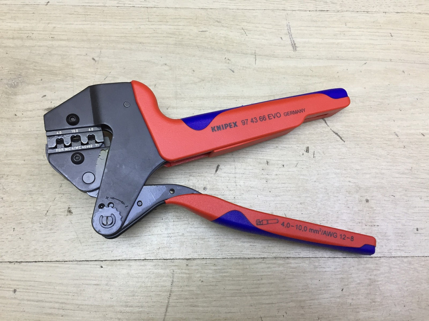 KNIPEX 97 43 66 EVO Crimp-Systemzange, AWG 12-8, 4,0-10,0 mm², I33397