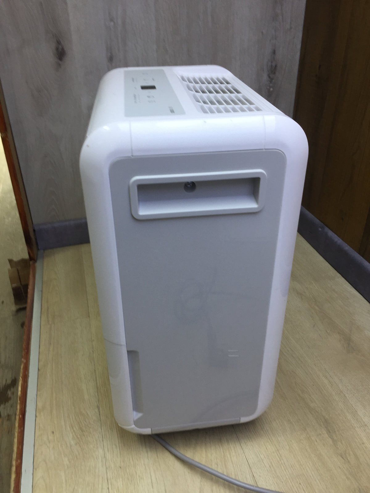 Ariston Deos Evo 12 portable dehumidifier (3381570), quiet, 12L, I31874