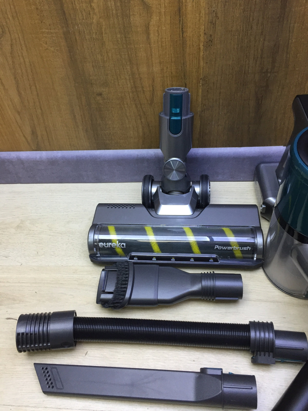 Eureka AK9 Cordless Vacuum Cleaner HD006, I29556