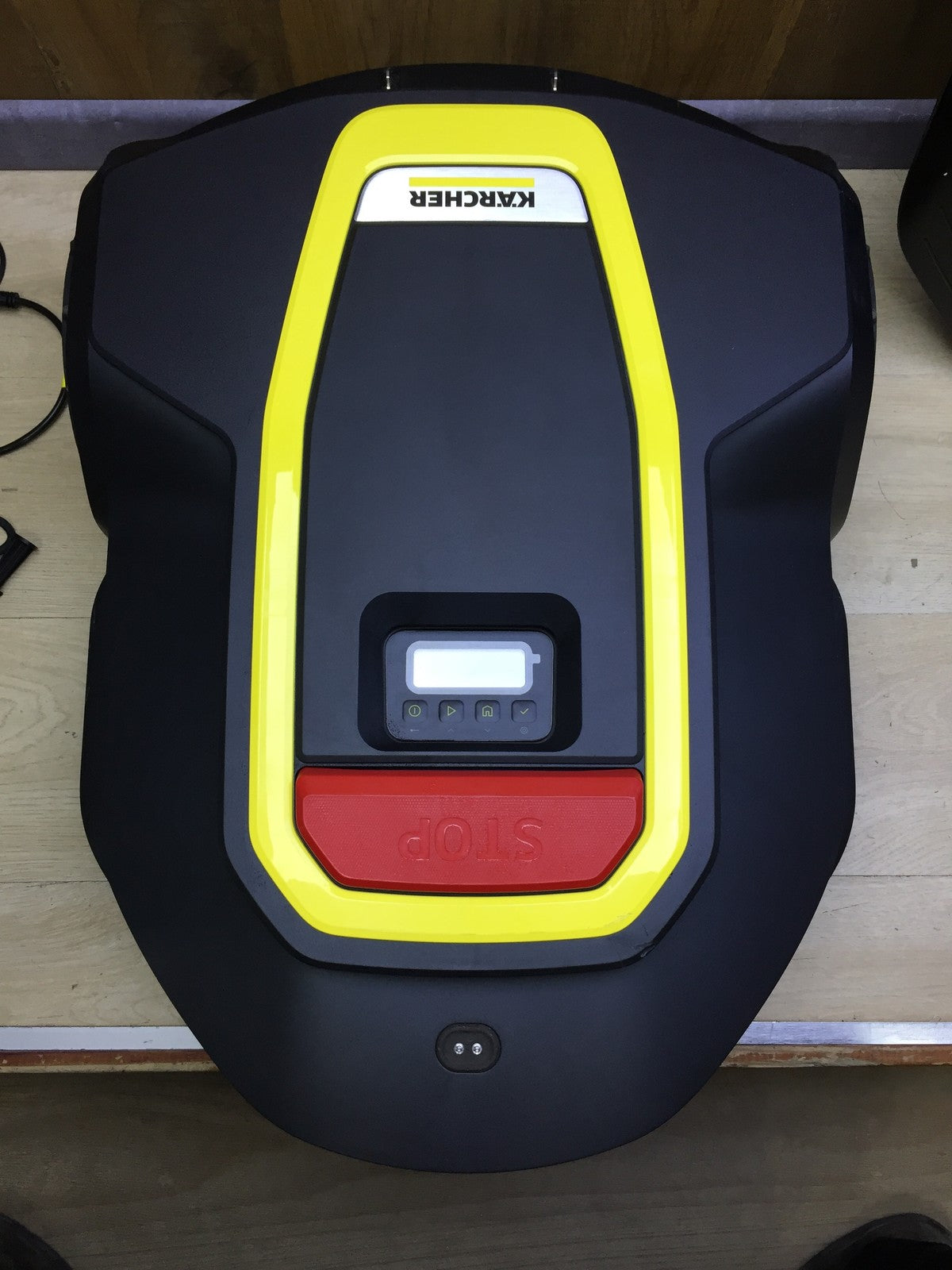 Kärcher RCX 6 robotic lawnmower, performance up to 3,000 m², all-wheel drive, GPS RTK I33391