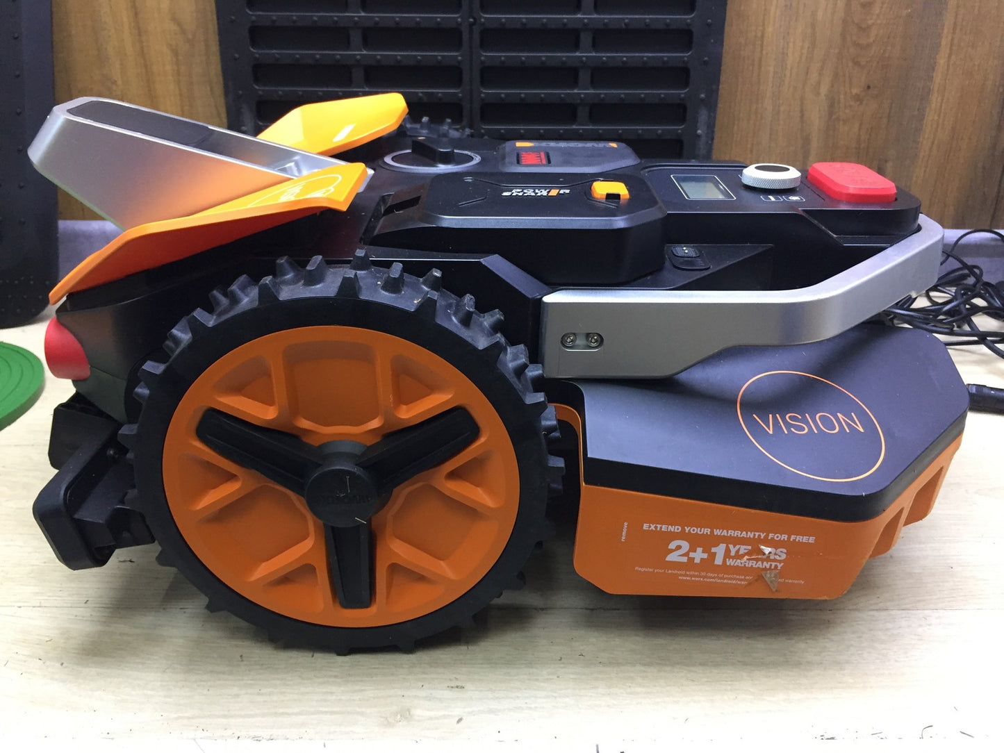 WORX Landroid Vision M600 Mähroboter WR206E.1 für Gärten bis 600m² I33553