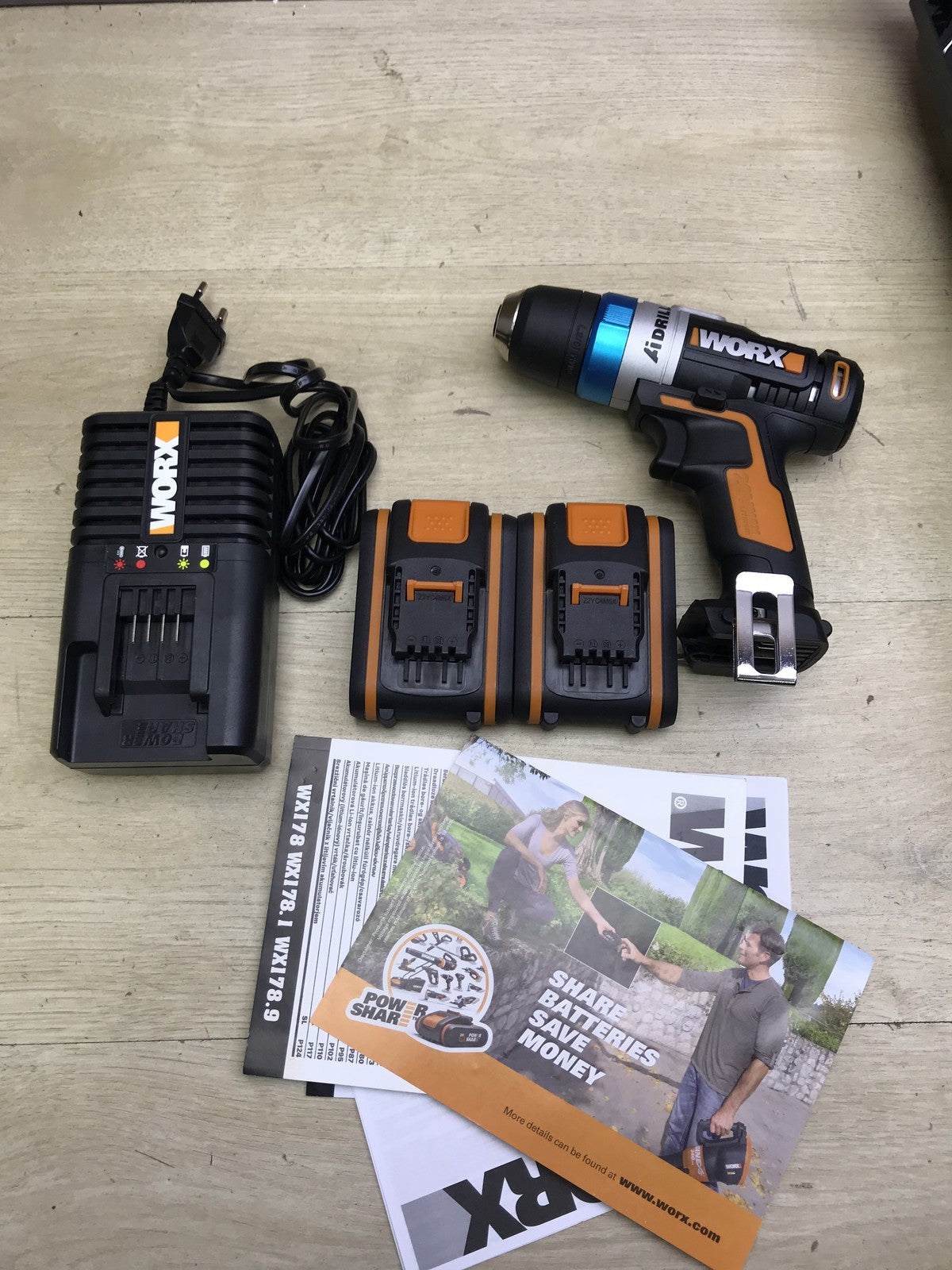 Worx WX178.1 Akku-Bohrschrauber 20V, inkl. 2x Akku 2,0Ah 20V, I32988