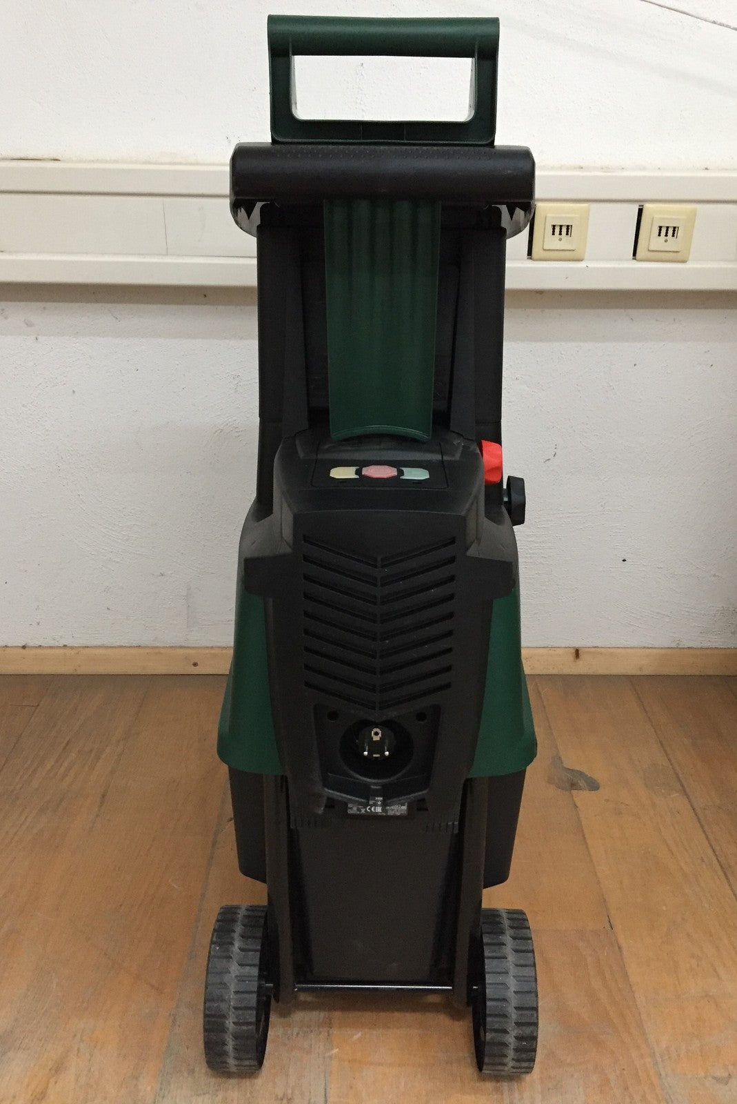 Bosch quiet shredder AXT 22 D, 2,200 W, 53L, I33232