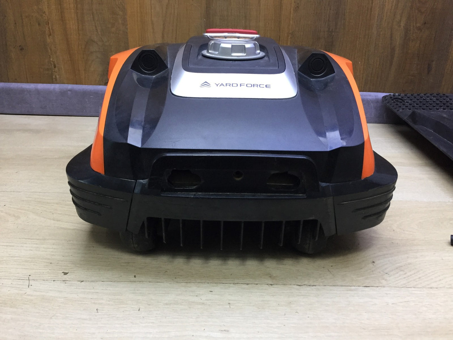 Yard Force FORCE robotic lawnmower COMPACT 300RBS up to 300 sqm, I33294