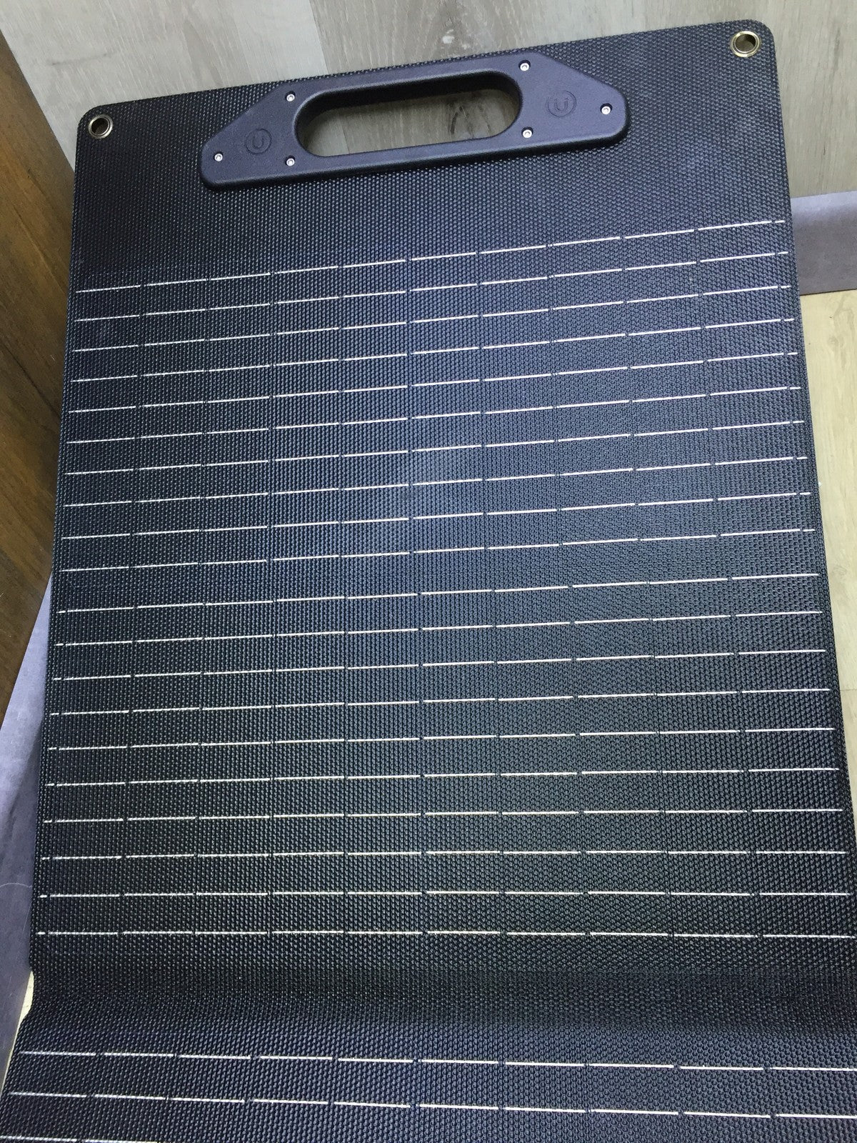 Ecosonique UT-100 solar panel with removable power hub, 100W, I33226