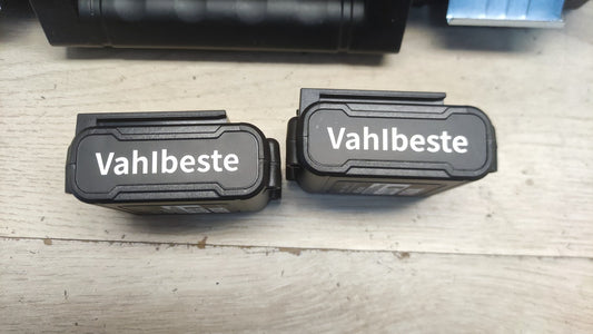 Vahlbeste SPY Kreuzlinienlaser mit Stativ, mit 2x4800mAh Akku, I38035
