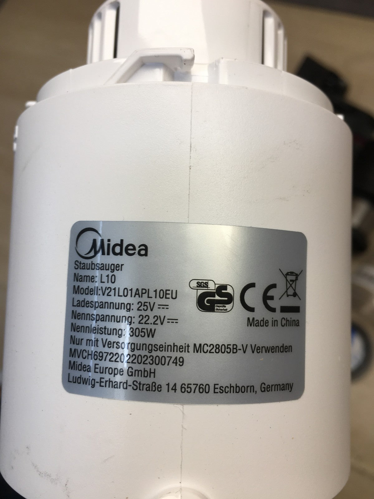 Midea L10 Akku-Stabstaubsauger V21L01APL10EU, I39330