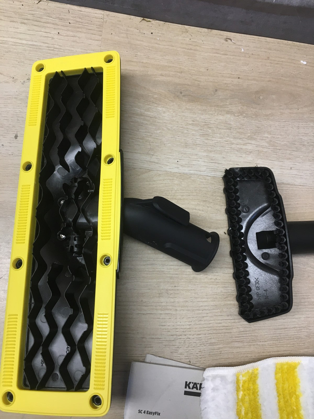 Kärcher SC4 Premium Dampfreiniger 1.512-440.0 2000W, I37409